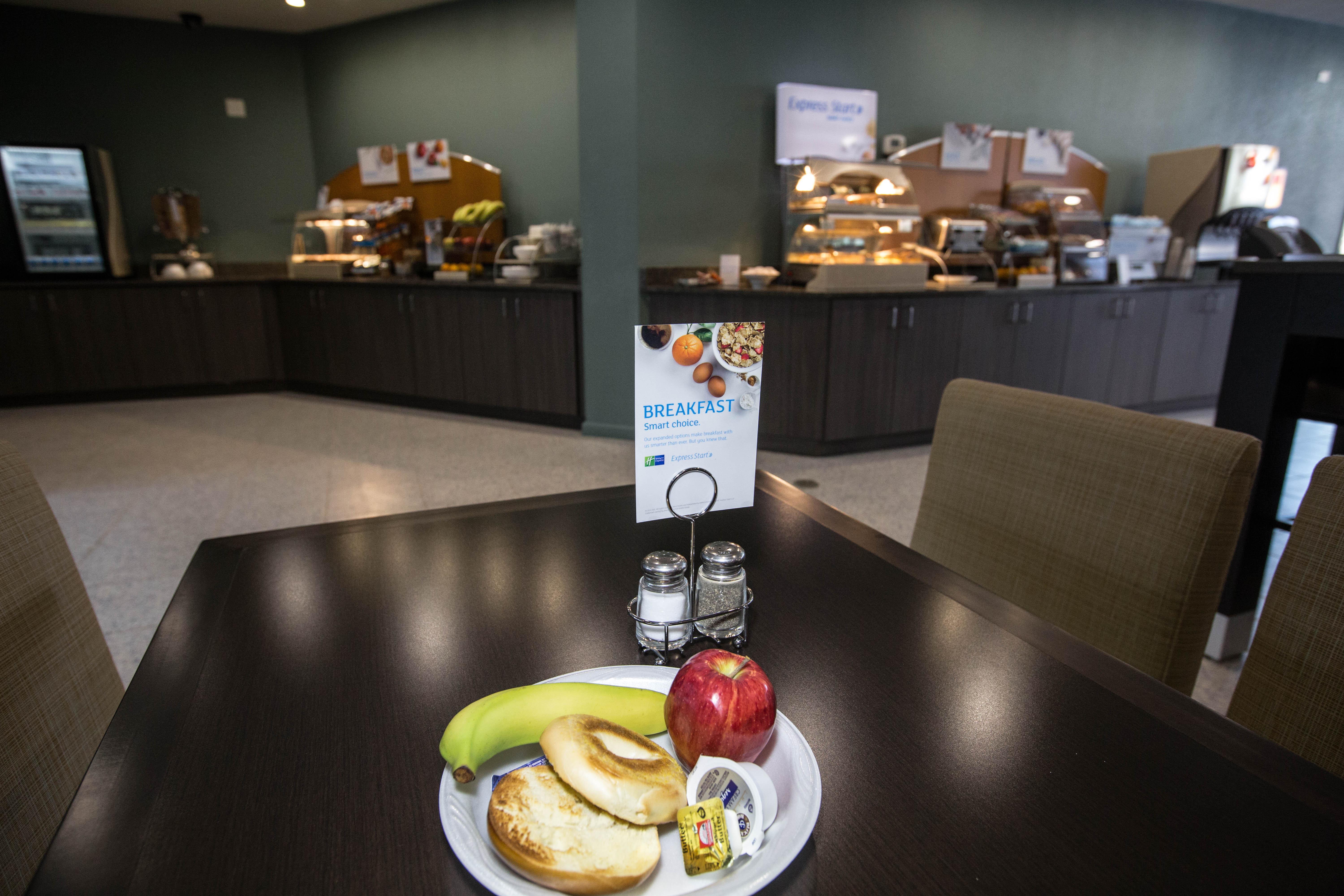 Holiday Inn Express St. Louis Central West End By Ihg Екстериор снимка
