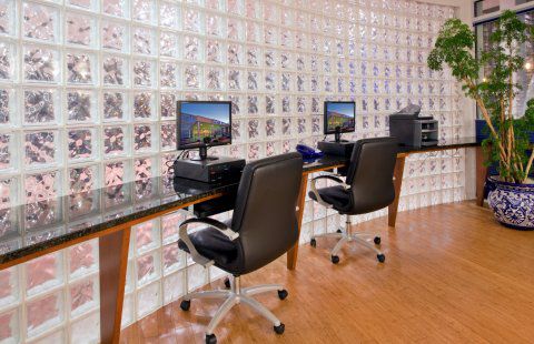 Holiday Inn Express St. Louis Central West End By Ihg Съоръжения снимка